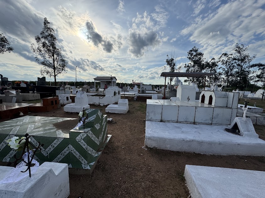 Prefeitura de Caracol organiza Cemitério Municipal para o Dia de Finados Prefeitura de Caracol organiza Cemitério Municipal para o Dia de Finados