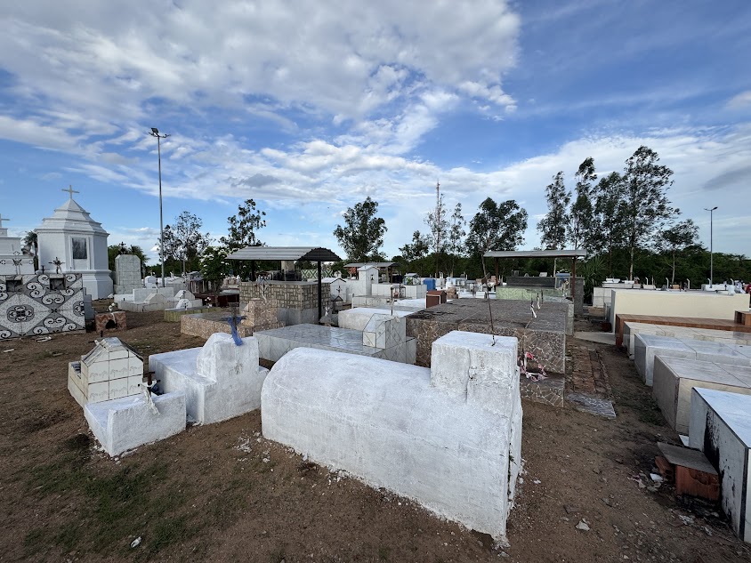 Prefeitura de Caracol organiza Cemitério Municipal para o Dia de Finados Prefeitura de Caracol organiza Cemitério Municipal para o Dia de Finados