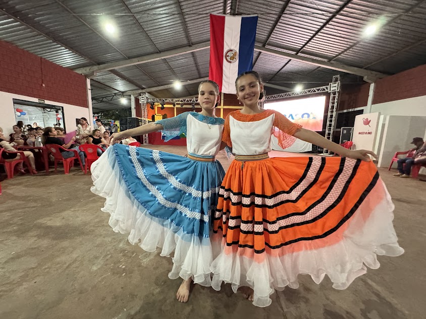 Cultura Paraguaia agitou Caracol no último sábado Cultura Paraguaia agitou Caracol no último sábado