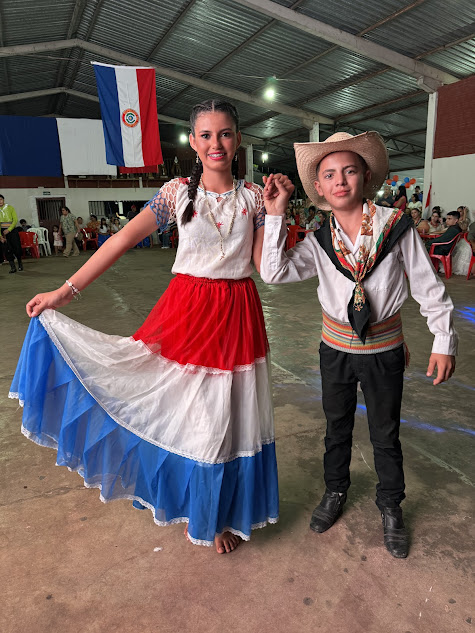 Cultura Paraguaia agitou Caracol no último sábado Cultura Paraguaia agitou Caracol no último sábado