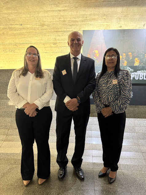 Prefeito Carlos Humberto Pagliosa e vereadores celebram resultados de viagem a Brasília Prefeito Carlos Humberto Pagliosa e vereadores celebram resultados de viagem a Brasília