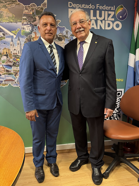 Prefeito Carlos Humberto Pagliosa e vereadores celebram resultados de viagem a Brasília Prefeito Carlos Humberto Pagliosa e vereadores celebram resultados de viagem a Brasília