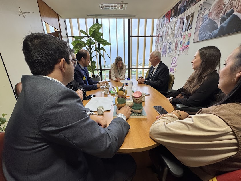 Prefeito Carlos Humberto Pagliosa e vereadores celebram resultados de viagem a Brasília Prefeito Carlos Humberto Pagliosa e vereadores celebram resultados de viagem a Brasília