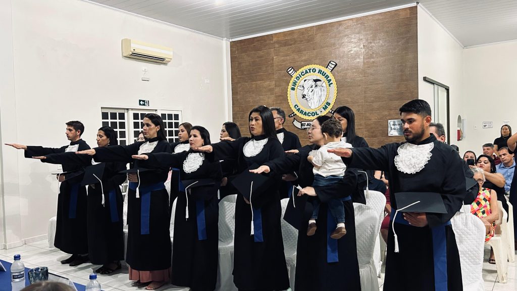 Caracol celebra formatura da primeira turma do Curso Técnico em Administração do Instituto Federal