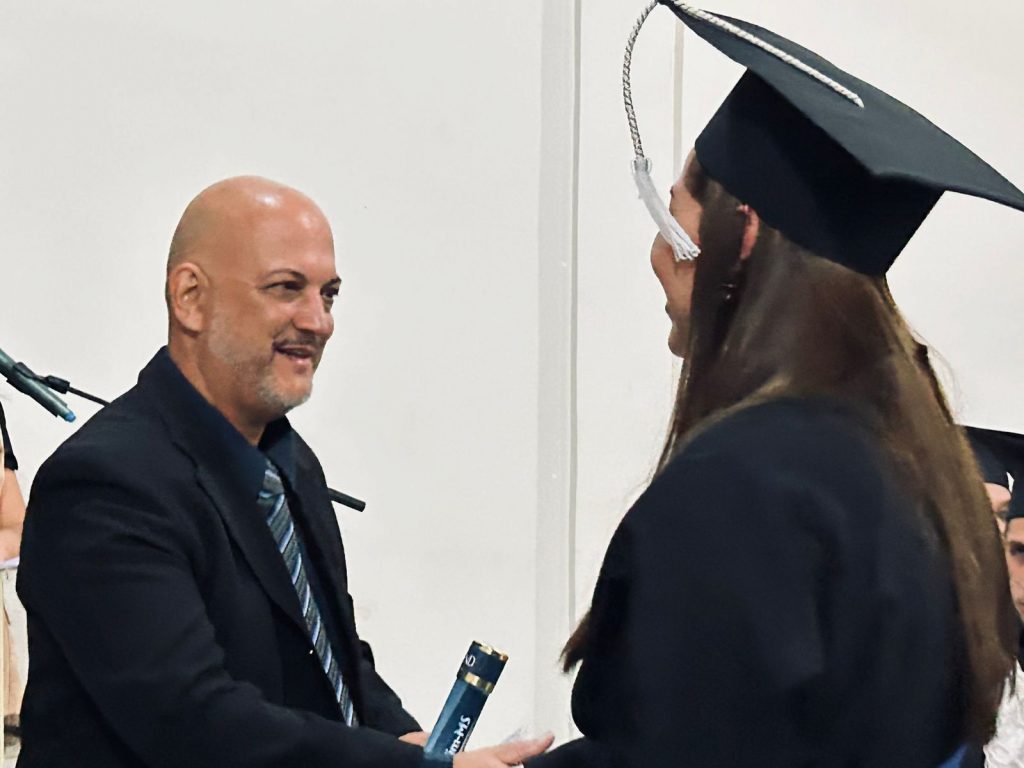 Caracol celebra formatura da primeira turma do Curso Técnico em Administração do Instituto Federal