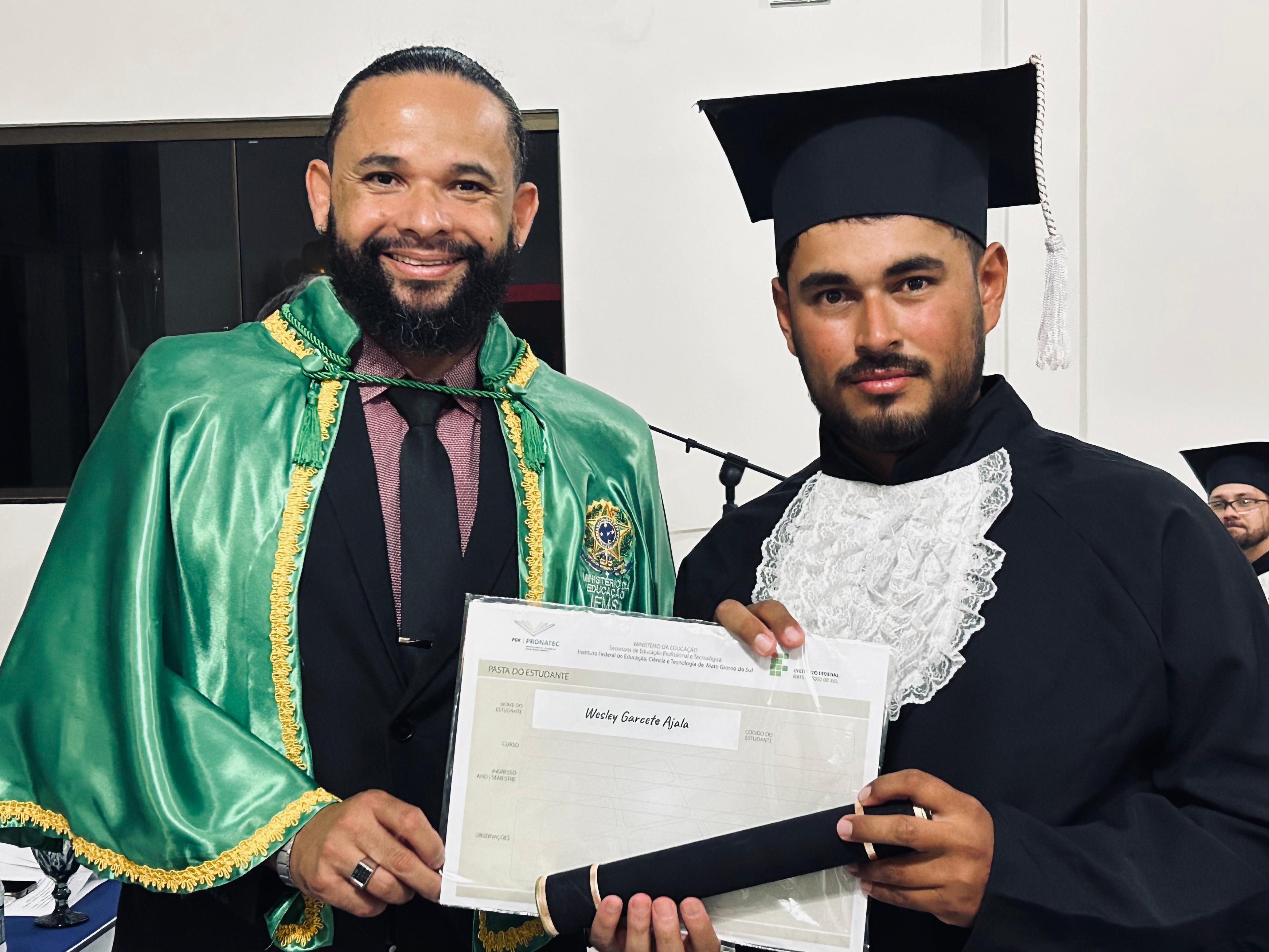 Caracol celebra formatura da primeira turma do Curso Técnico em Administração do Instituto Federal