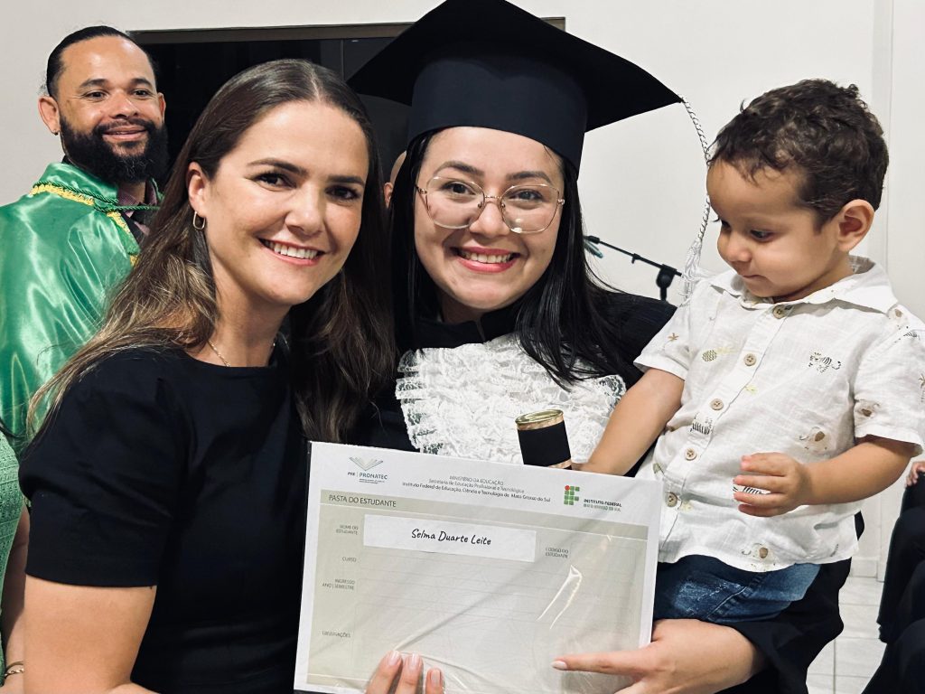 Caracol celebra formatura da primeira turma do Curso Técnico em Administração do Instituto Federal