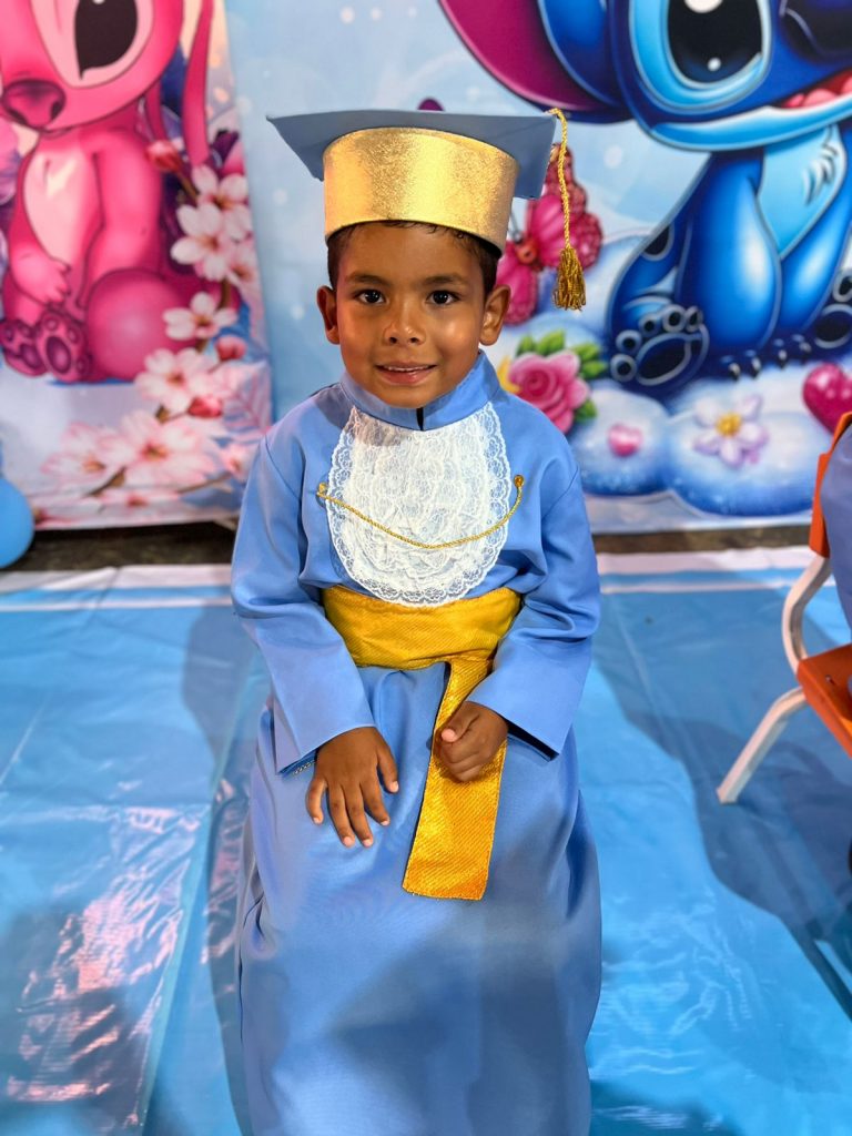 Escola Rural Inácio Silvestre Monteiro, no Alto Caracol, realiza formatura da Pré-Escola e do 9º ano