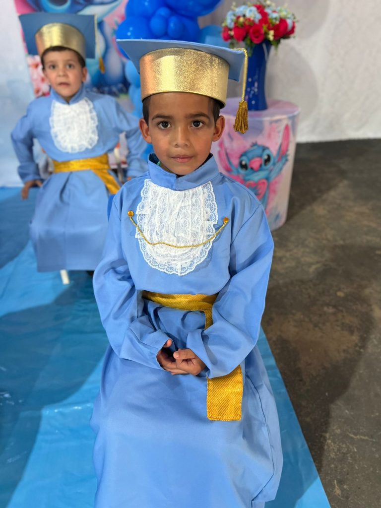 Escola Rural Inácio Silvestre Monteiro, no Alto Caracol, realiza formatura da Pré-Escola e do 9º ano