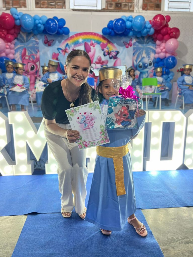 Escola Rural Inácio Silvestre Monteiro, no Alto Caracol, realiza formatura da Pré-Escola e do 9º ano