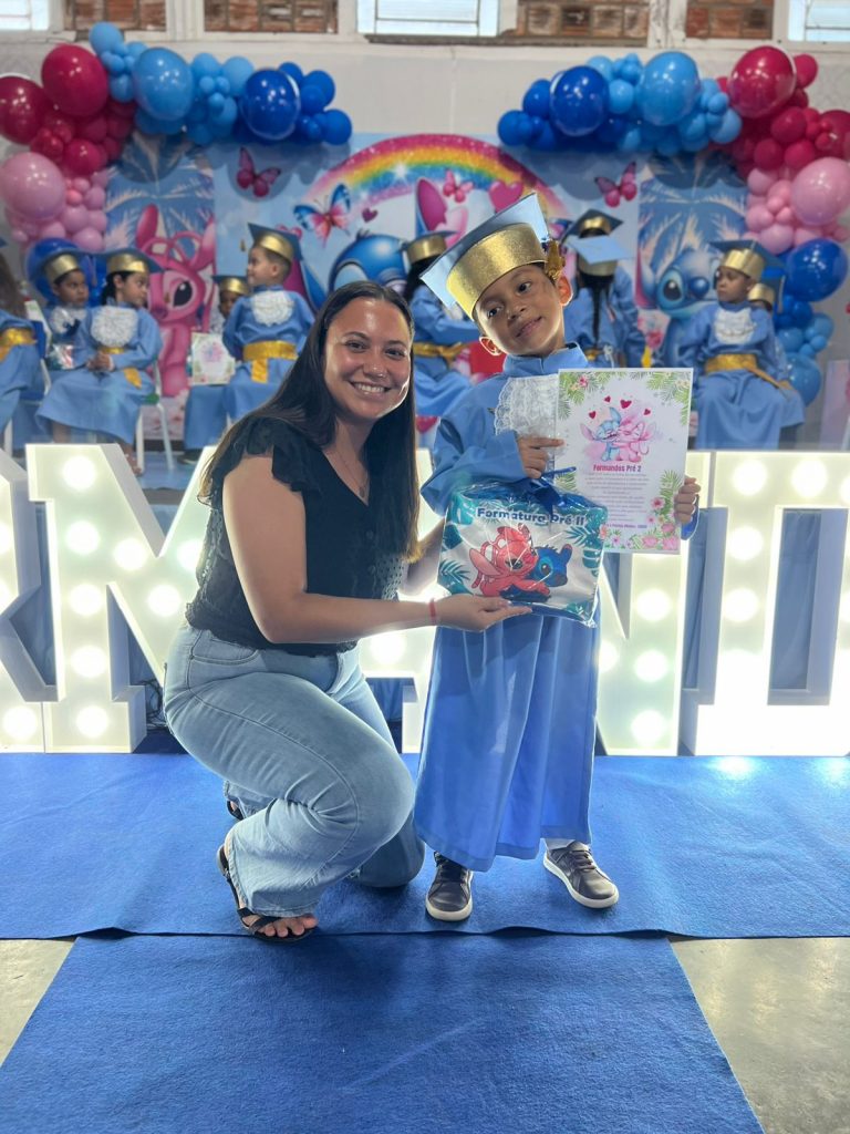 Escola Rural Inácio Silvestre Monteiro, no Alto Caracol, realiza formatura da Pré-Escola e do 9º ano