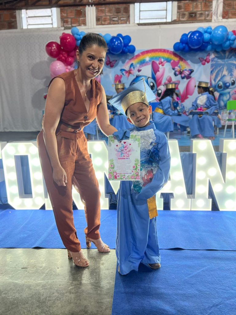 Escola Rural Inácio Silvestre Monteiro, no Alto Caracol, realiza formatura da Pré-Escola e do 9º ano