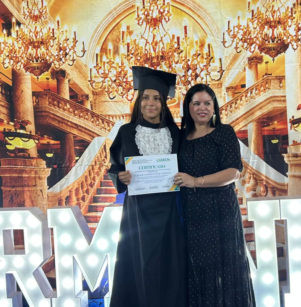 Formatura do 9� ano da Escola Jo�o Jos� Leite da Silva marca encerramento de ciclo em Caracol