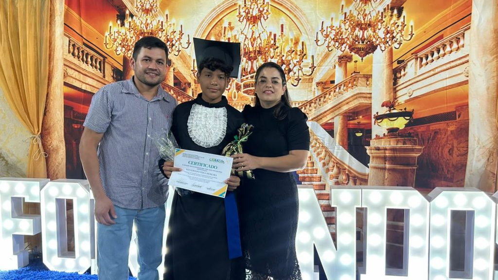 Formatura do 9� ano da Escola Jo�o Jos� Leite da Silva marca encerramento de ciclo em Caracol