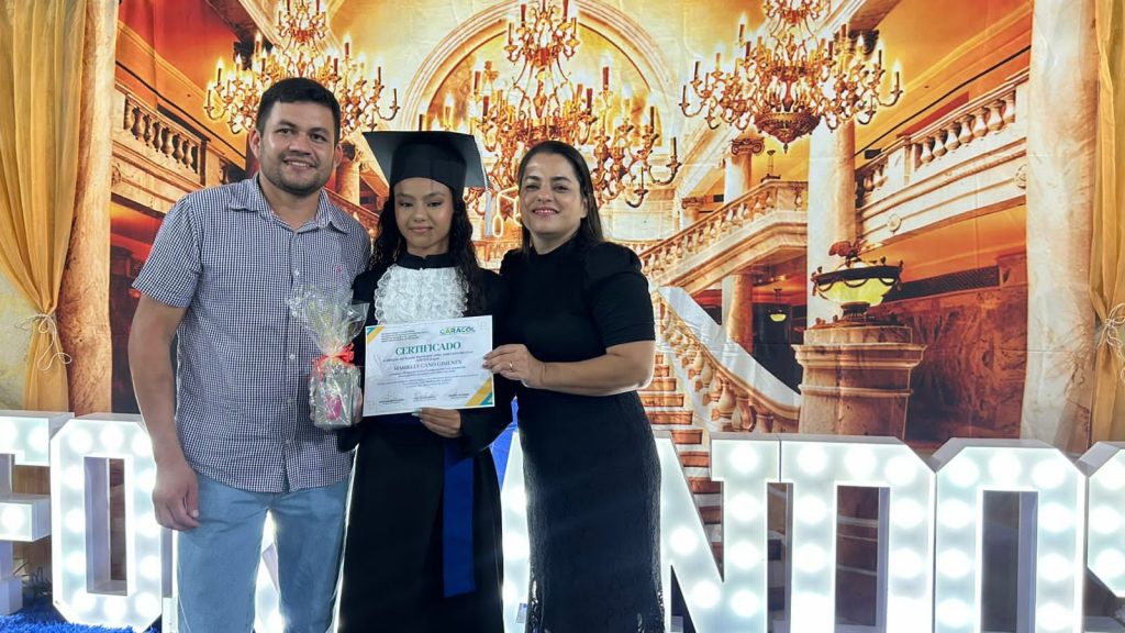 Formatura do 9� ano da Escola Jo�o Jos� Leite da Silva marca encerramento de ciclo em Caracol