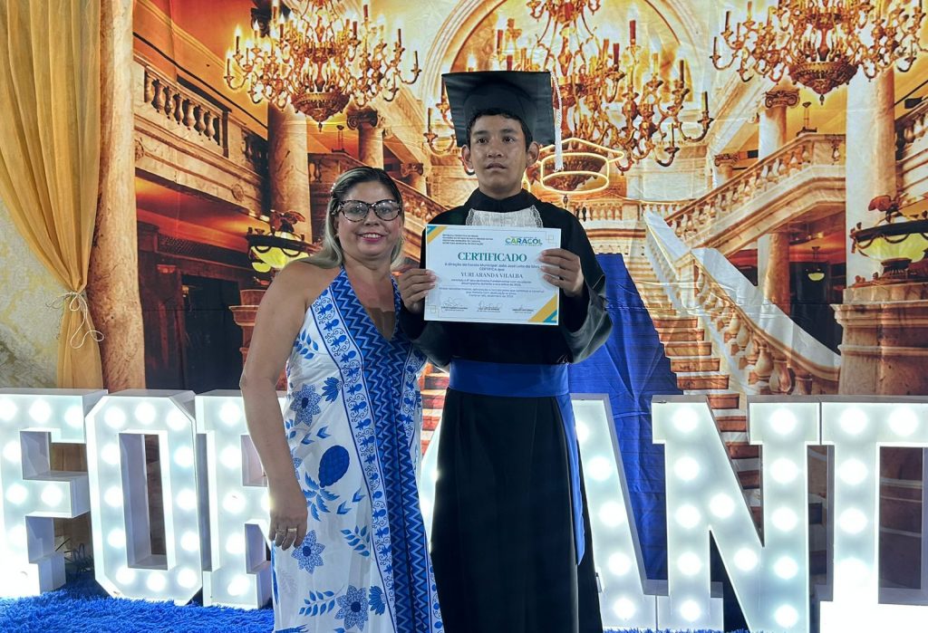 Formatura do 9� ano da Escola Jo�o Jos� Leite da Silva marca encerramento de ciclo em Caracol