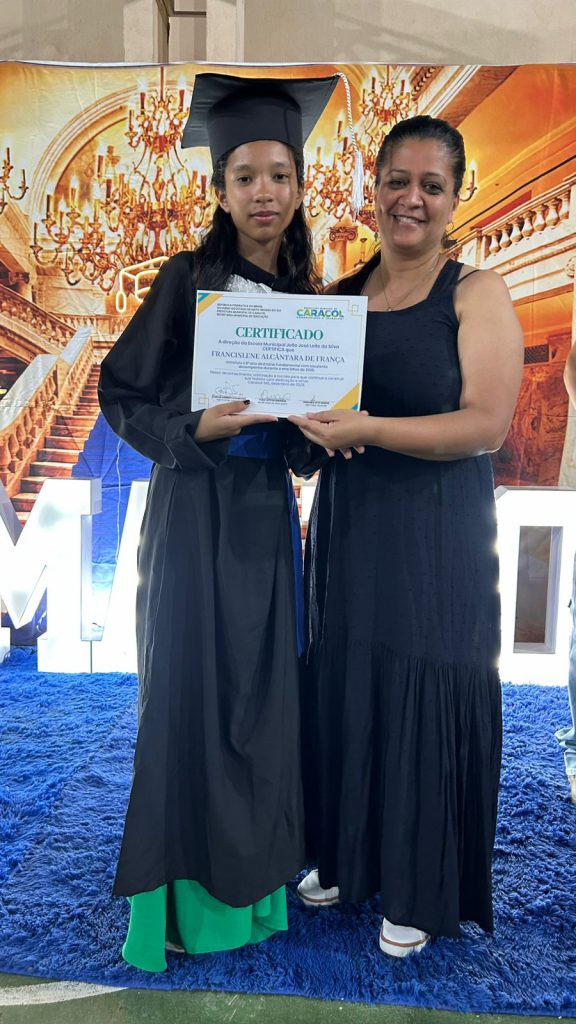 Formatura do 9� ano da Escola Jo�o Jos� Leite da Silva marca encerramento de ciclo em Caracol