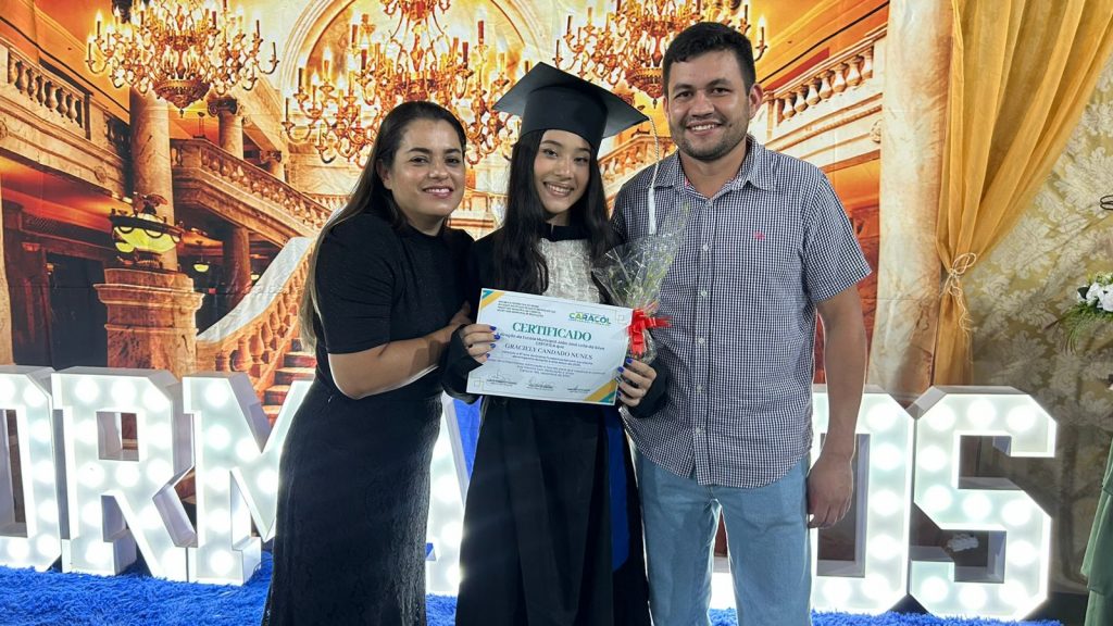 Formatura do 9� ano da Escola Jo�o Jos� Leite da Silva marca encerramento de ciclo em Caracol
