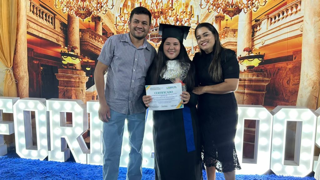 Formatura do 9� ano da Escola Jo�o Jos� Leite da Silva marca encerramento de ciclo em Caracol