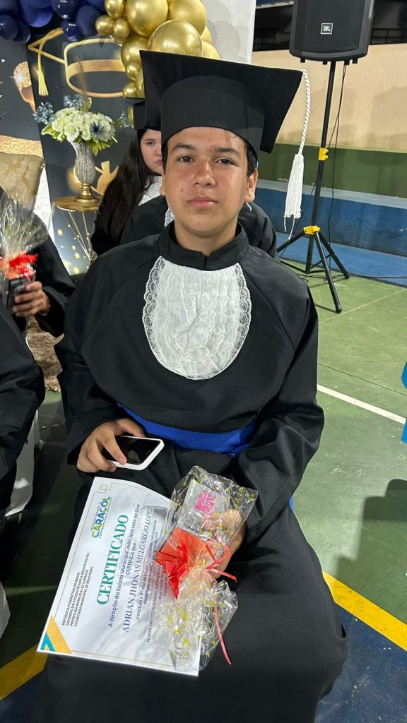 Formatura do 9� ano da Escola Jo�o Jos� Leite da Silva marca encerramento de ciclo em Caracol