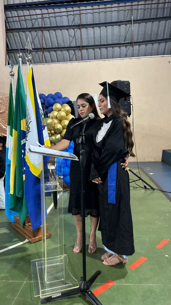 Formatura do 9� ano da Escola Jo�o Jos� Leite da Silva marca encerramento de ciclo em Caracol
