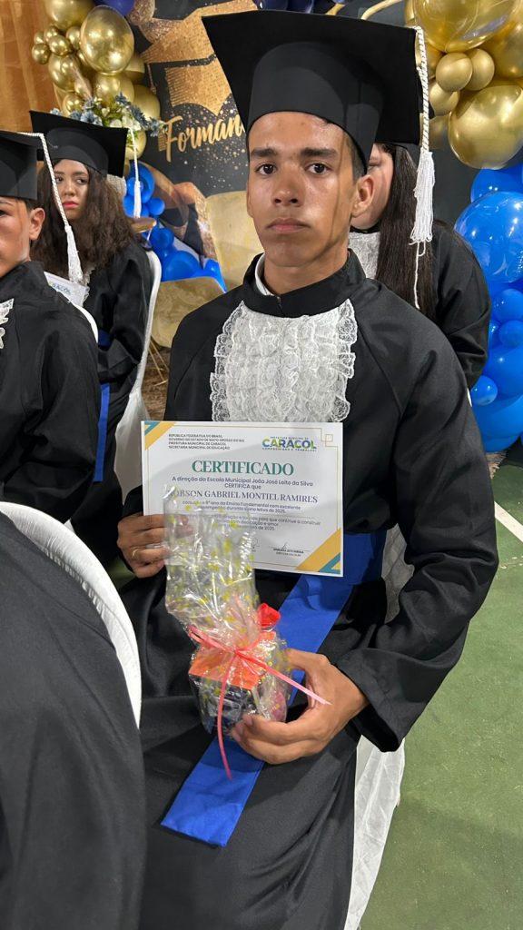 Formatura do 9� ano da Escola Jo�o Jos� Leite da Silva marca encerramento de ciclo em Caracol