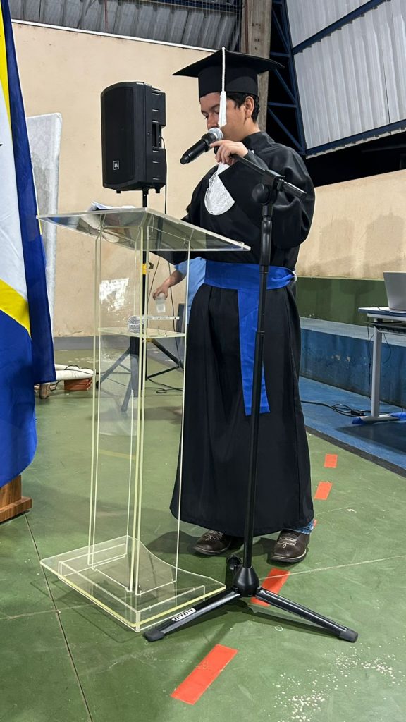 Formatura do 9� ano da Escola Jo�o Jos� Leite da Silva marca encerramento de ciclo em Caracol