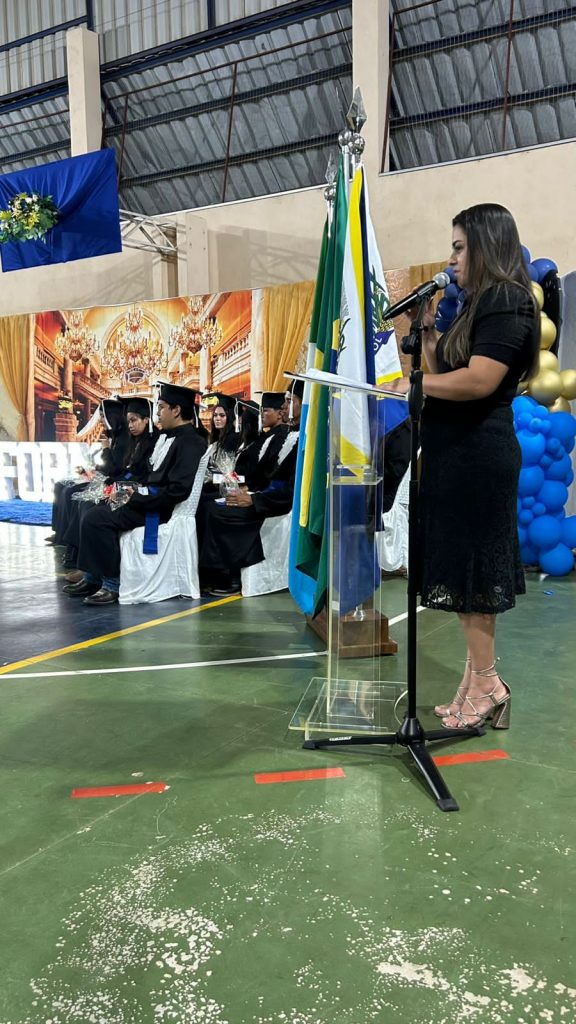 Formatura do 9� ano da Escola Jo�o Jos� Leite da Silva marca encerramento de ciclo em Caracol