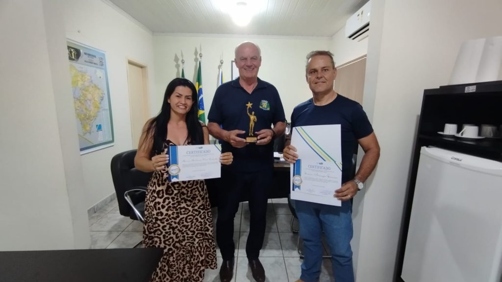 Prefeitura de Caracol conquista selo 5 estrelas no Ranking CETRAN de Boas Práticas no Trânsito Prefeitura de Caracol conquista selo 5 estrelas no Ranking CETRAN de Boas Práticas no Trânsito