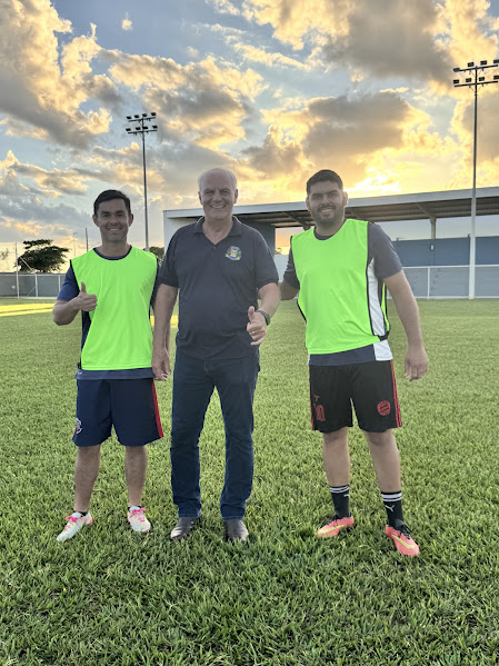 Prefeito Neco Pagliosa acompanha início dos preparativos do time de Caracol para a Copa Assomasul 2026