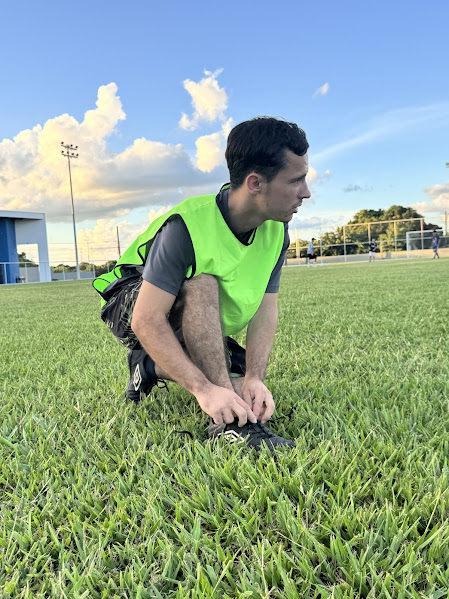 Prefeito Neco Pagliosa acompanha início dos preparativos do time de Caracol para a Copa Assomasul 2026