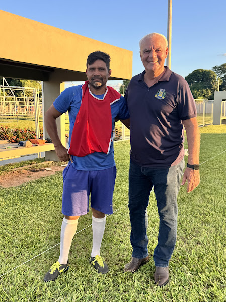Prefeito Neco Pagliosa acompanha início dos preparativos do time de Caracol para a Copa Assomasul 2026