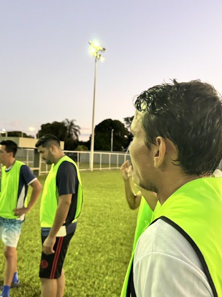Prefeito Neco Pagliosa acompanha início dos preparativos do time de Caracol para a Copa Assomasul 2026
