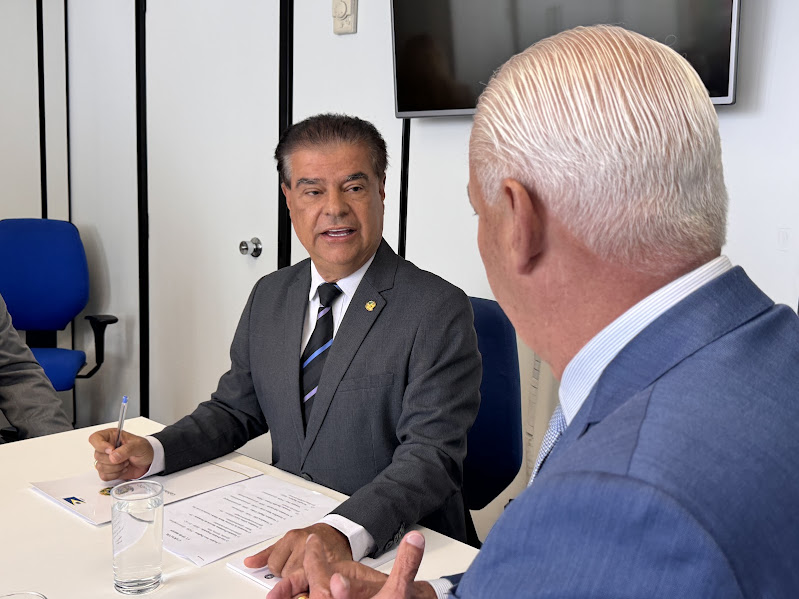 Prefeito Neco e vereadores de Caracol cumprem agenda positiva em Brasília