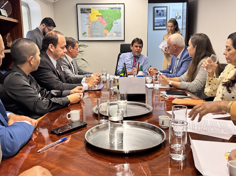 Prefeito Neco e vereadores de Caracol cumprem agenda positiva em Brasília