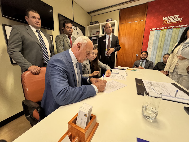 Prefeito Neco e vereadores de Caracol cumprem agenda positiva em Brasília