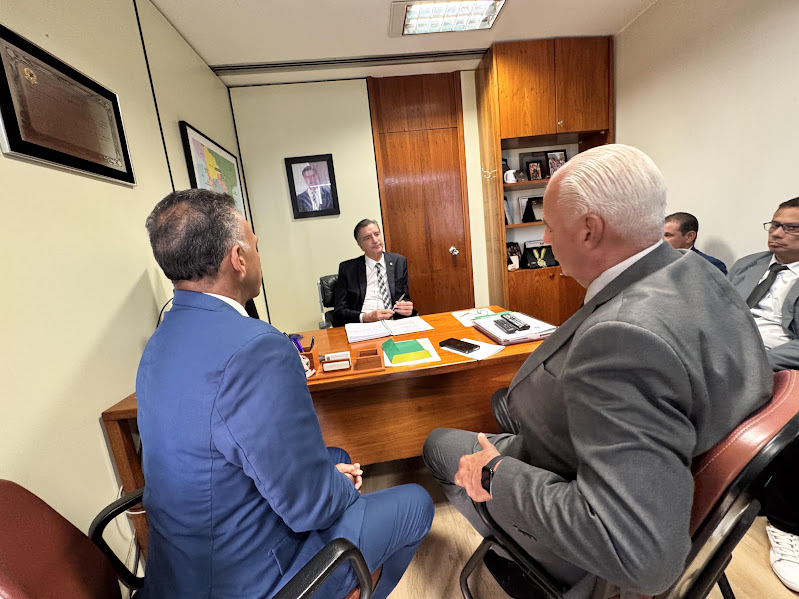 Prefeito Neco e vereadores de Caracol cumprem agenda positiva em Brasília