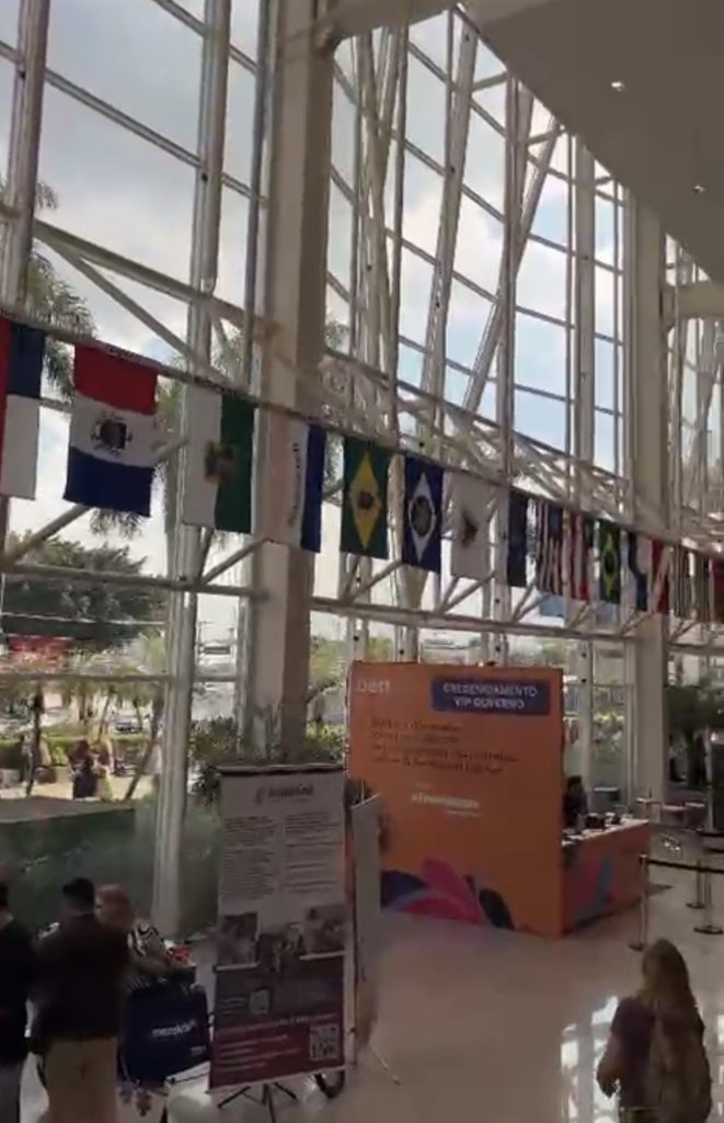 Secretária Thaiz Leite participa da BETT Brasil em São Paulo