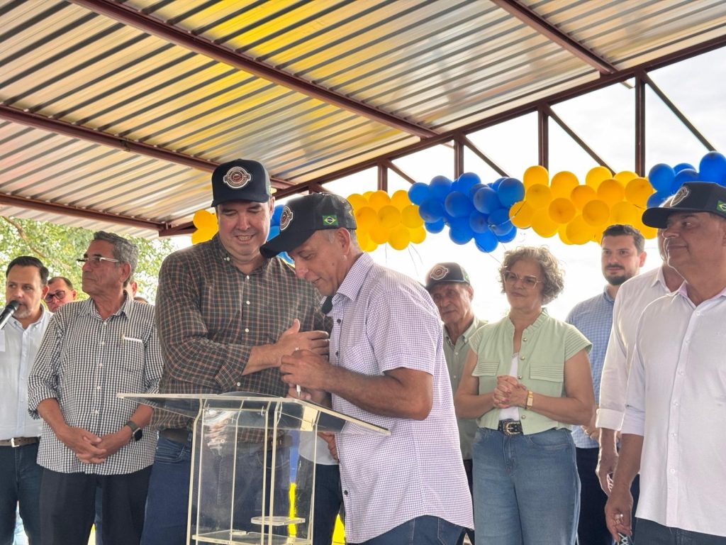 Prefeito Neco e governador Riedel comemoram mais de R$ 51 milhões em investimentos em Caracol