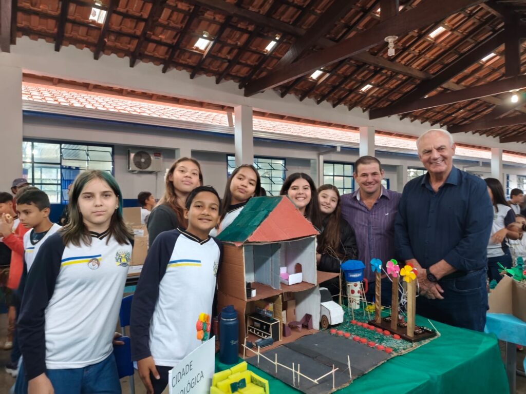 Feira de Ciências incentiva a consciência ambiental e o protagonismo dos estudantes em Caracol