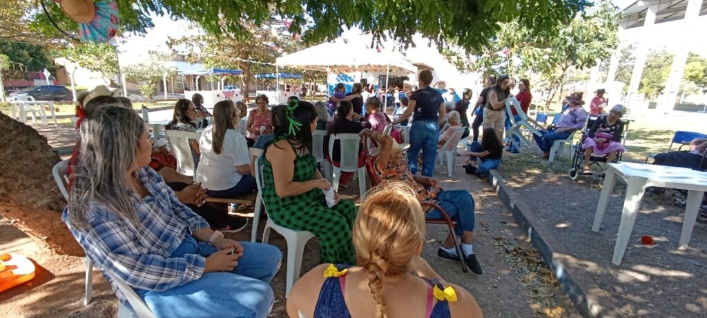 Arraiá do SCFV reúne famílias e fortalece a integração entre gerações em Caracol