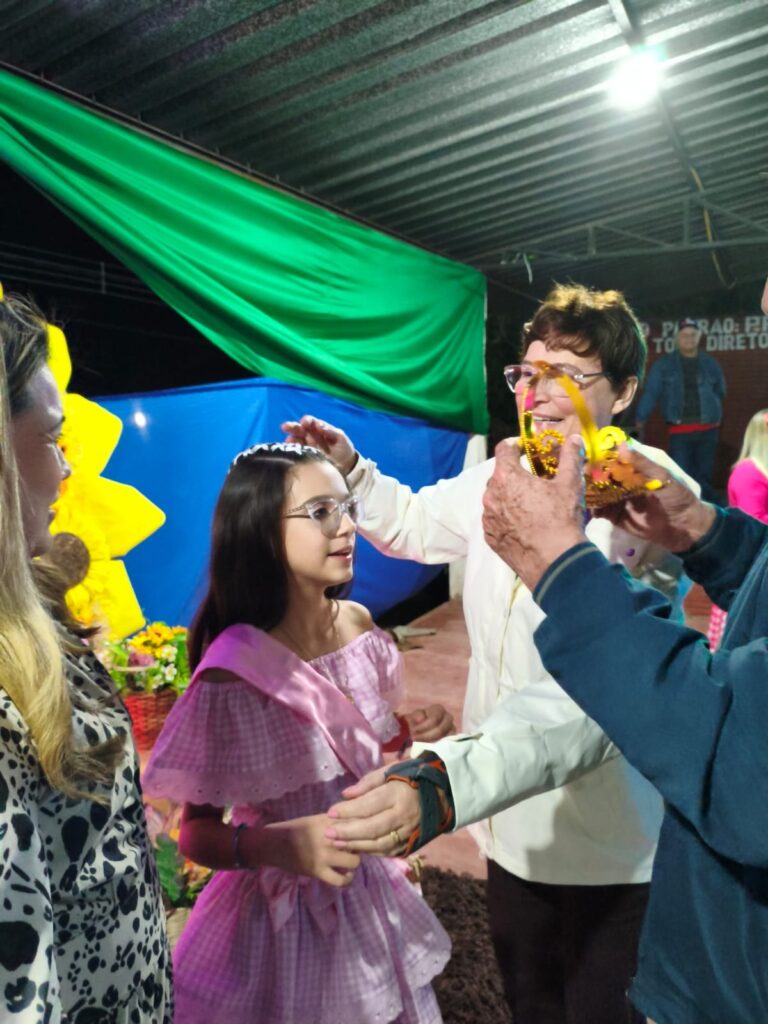 Público comparece em massa e vence o frio na Festa Julina das Escolas João José Leite da Silva e Joaquim dos Santos Público comparece em massa e vence o frio na Festa Julina das Escolas João José Leite da Silva e Joaquim dos Santos