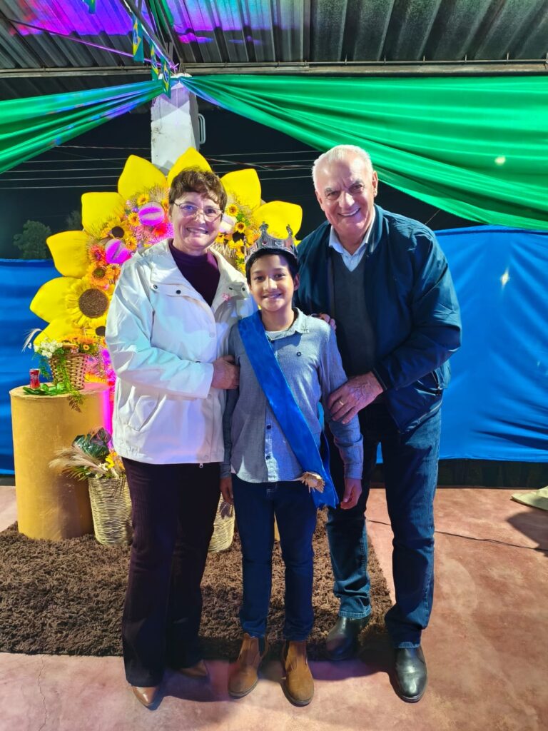Público comparece em massa e vence o frio na Festa Julina das Escolas João José Leite da Silva e Joaquim dos Santos Público comparece em massa e vence o frio na Festa Julina das Escolas João José Leite da Silva e Joaquim dos Santos