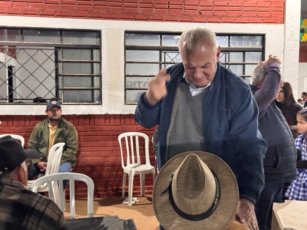 Público comparece em massa e vence o frio na Festa Julina das Escolas João José Leite da Silva e Joaquim dos Santos Público comparece em massa e vence o frio na Festa Julina das Escolas João José Leite da Silva e Joaquim dos Santos