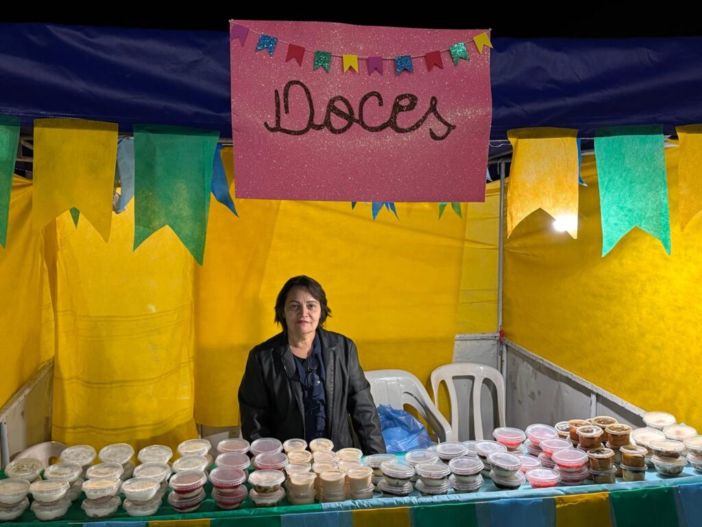 Público comparece em massa e vence o frio na Festa Julina das Escolas João José Leite da Silva e Joaquim dos Santos Público comparece em massa e vence o frio na Festa Julina das Escolas João José Leite da Silva e Joaquim dos Santos