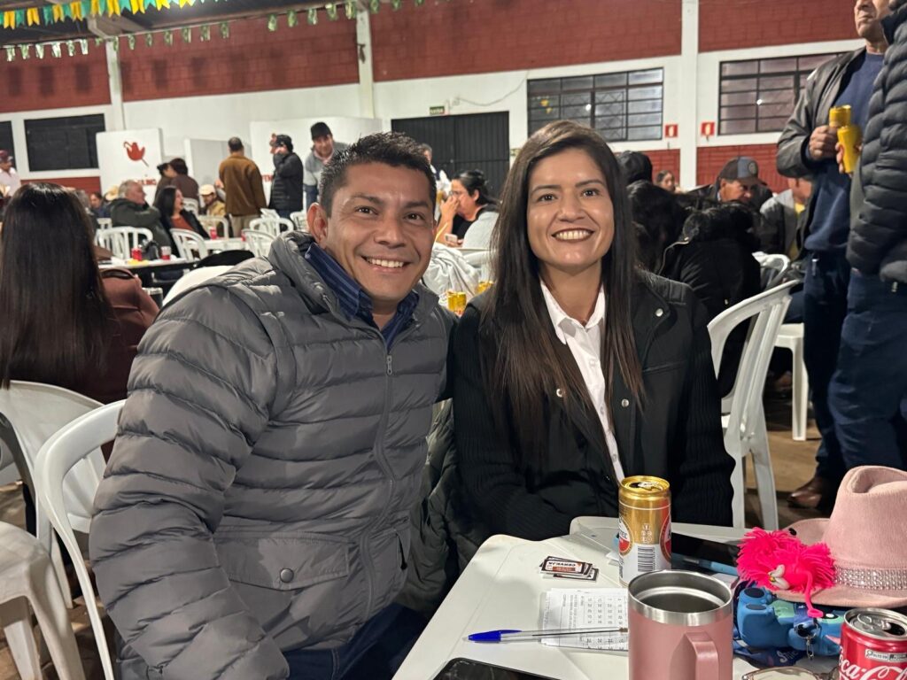 Público comparece em massa e vence o frio na Festa Julina das Escolas João José Leite da Silva e Joaquim dos Santos Público comparece em massa e vence o frio na Festa Julina das Escolas João José Leite da Silva e Joaquim dos Santos