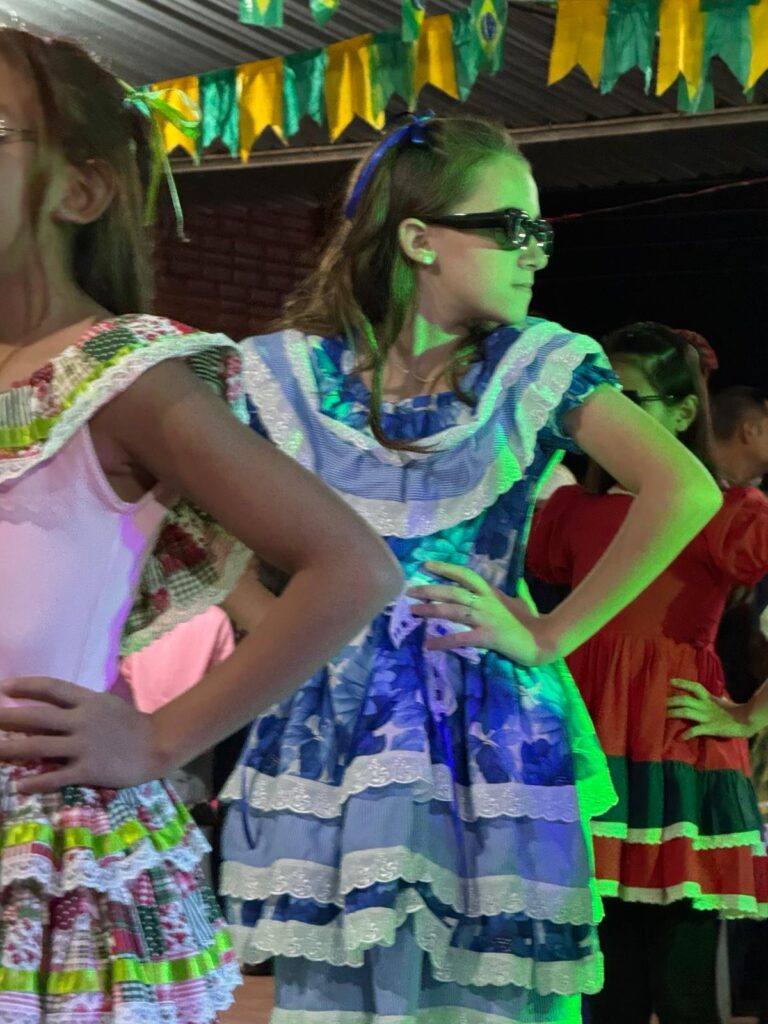 Público comparece em massa e vence o frio na Festa Julina das Escolas João José Leite da Silva e Joaquim dos Santos Público comparece em massa e vence o frio na Festa Julina das Escolas João José Leite da Silva e Joaquim dos Santos