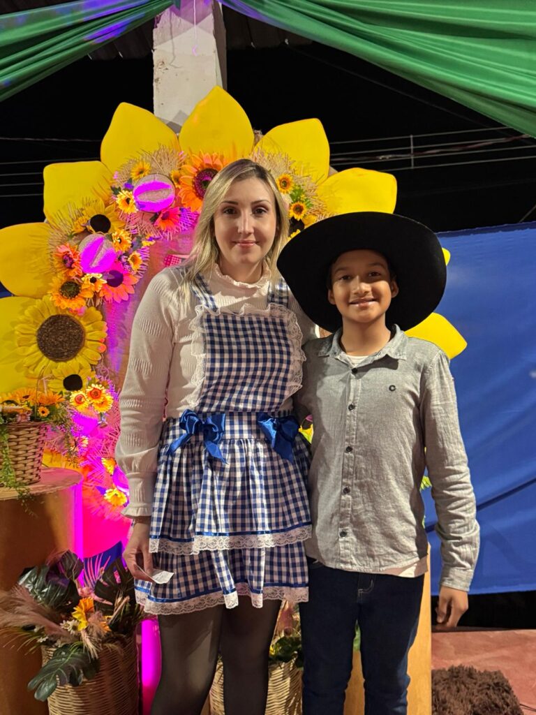 Público comparece em massa e vence o frio na Festa Julina das Escolas João José Leite da Silva e Joaquim dos Santos Público comparece em massa e vence o frio na Festa Julina das Escolas João José Leite da Silva e Joaquim dos Santos