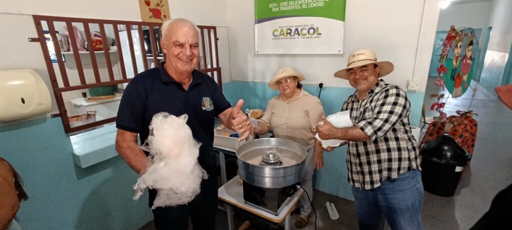 Arraiá do SCFV reúne famílias e fortalece a integração entre gerações em Caracol