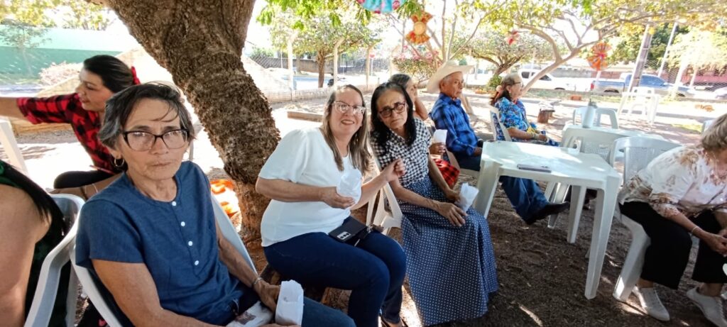 Arraiá do SCFV reúne famílias e fortalece a integração entre gerações em Caracol